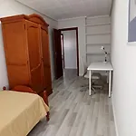 Apartamento En El Cabanyal Enfrente De La Marina Real