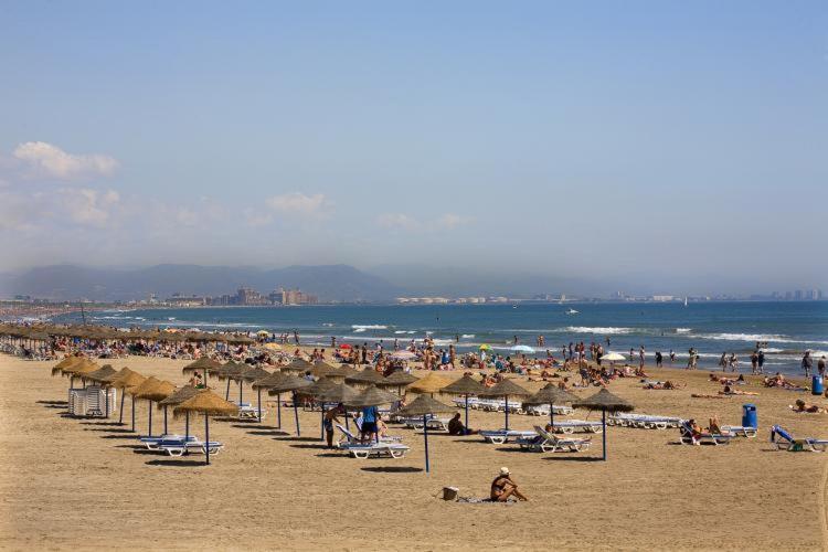 Apartamento En El Cabanyal Enfrente De La Marina Real Valencia